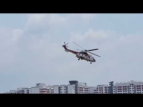 RSAF50--Helicopter rescue live demonstration at Sembawang(直升机拯救行动)