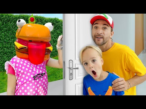 Who’s at the door - Educational story for kids!