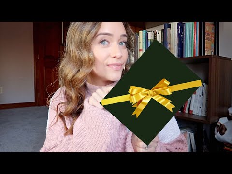 THE GIFT THAT KEEPS ON GIVING | Amy Landino Vlogmas