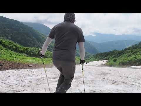 240702　I was happy to be able to do telemark skiing in a nearby place even in July.