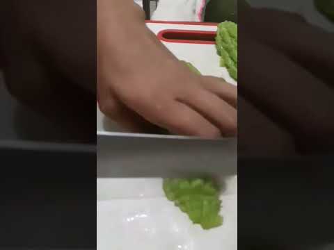 Slicing fresh veggies trick 😋 #shortvideo #1million #howto