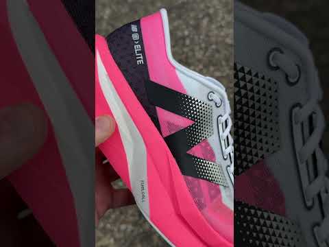 Up close and personal with the latest New Balance SC Elite v4 colourway💗😮‍💨#running #runningshoes