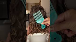 Curl styling #rizos #denmanbrush #boucles #howtostylecurlyhair