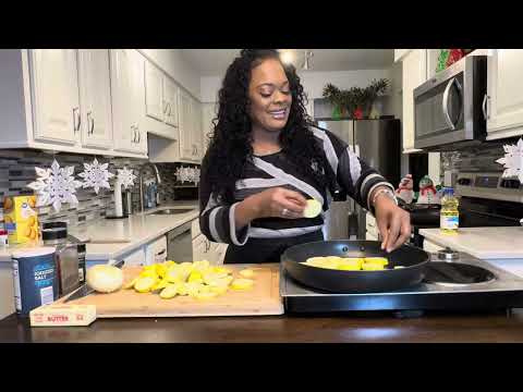 How to cook Yellow Squash And Onions