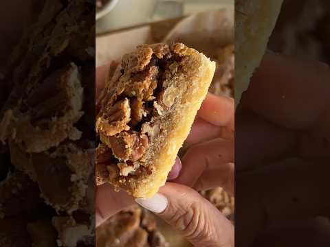 Pecan Pie Bars #easyrecipe #thanksgivingdessert