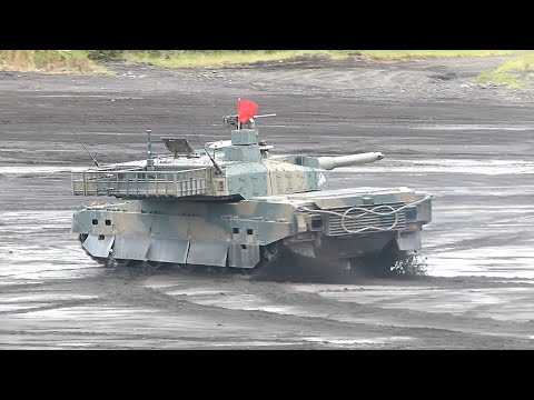 富士総合火力演習2015 10式戦車 スラローム射撃 8月18日第1学校予行