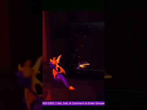 Peace Keepers Wall Glitch (PC Only) 💚 | Spyro #shorts