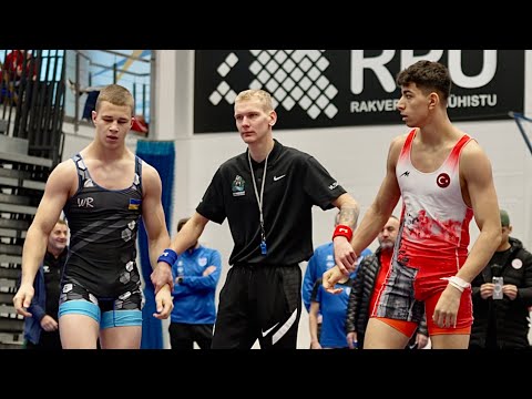 U17 Kani Kinik (TUR) vs Mykhailo Timoshenkov (UKR) 80kg. Greco-roman boys wrestling. B-cam-man