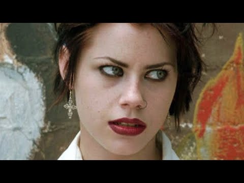 SEXY FAIRUZA BALK PHOTOS: ICONIC SEXY PHOTOS