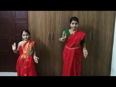 Aagomoni II Briti & Sucharita II Aaj baje mono majhe oi aagomonir gaan II Joy Maa Durga 🙏🙏