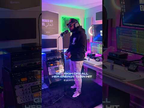 Rapper BreezeDavinci Records Live In My Studio