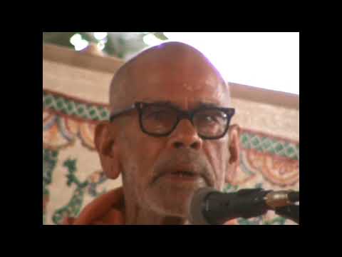 Sw Parameshwarananda talks at the Samyam Saptah at Sri Ma Anandamayi Ashram,  Bhimpura on 31/1/2011