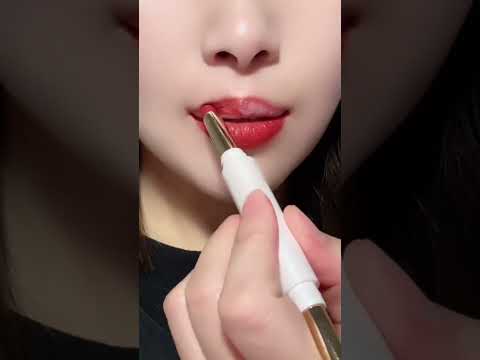 How to Apply Lipstick Like a Pro: Beginner-Friendly Guide #makeuptutorial #makeup #tiktok #shorts