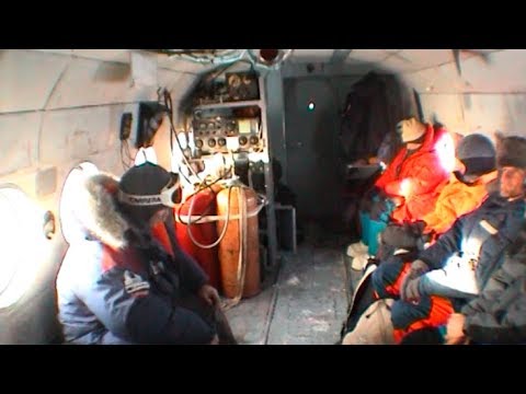 Inside the polar helicopter - Geographic North Pole 2002 expedition