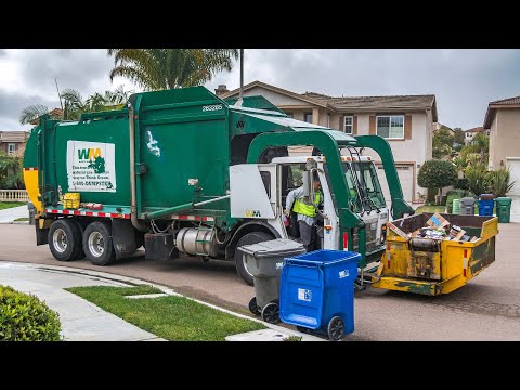 Mack LE - Wittke SuperLight Garbage Truck