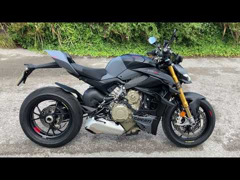 2024 DUCATI STREETFIGHTER V4S, 877 MILES - WALKAROUND - COMPLETELY MOTORBIKES