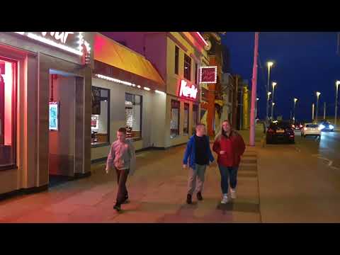 Blackpool Pleasure Beach at night