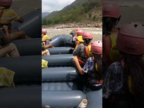 ये आज के बाद नहीं आयेंगे यहाँ #raftingrishikesh #rishikeshrafting #riverraftting #shortsfeed #raft