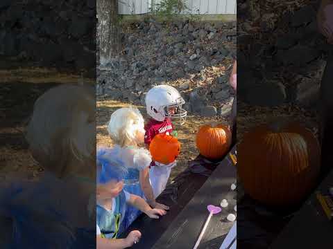 👻Halloween on the water with Boo by Boat! #halloween #boatlife #boat #trickortreat #lakelife