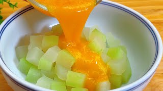 Cut the winter melon into cubes and pour in the egg liquid. It is so delicious. My family eats it 6