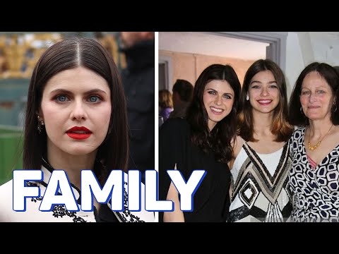 Alexandra Daddario Family & Biography