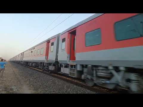 17623-Shri Ganganagar Exp With WDP-4 Engine Deathly Coming On Track