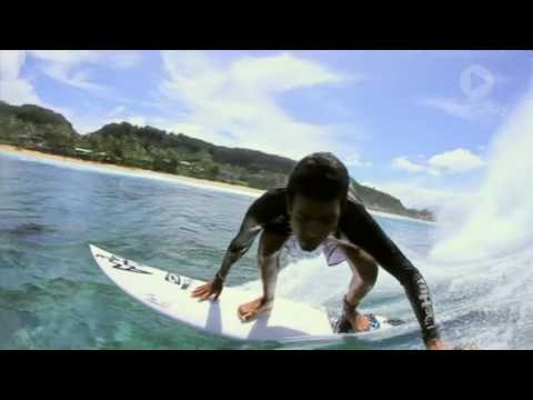 MEET: The famous blind surfer who feels his way through the ocean