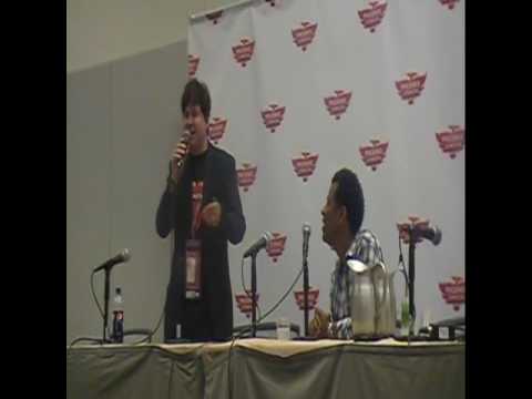 Quinton Flynn Sings The Yaoi Song   Phoenix Comicon 2012