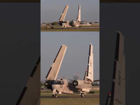 Awesome Grumman C-1A Trader folding its wings!