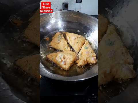 bread pakora l #breadpakora #pakode #breadrecipes #viral #youtubeshorts #shorts  #cookingshorts