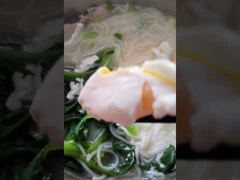 Half cooked egg #followers #highlights #viral #ricenoodles #trending #food