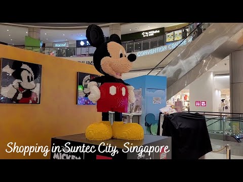 Suntec City Shopping Experience, Singapore