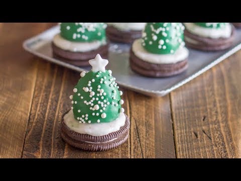 Chocolate Covered Strawberry Christmas Trees