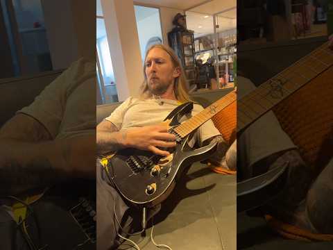 Rehearsing is getting a little too comfortable … #olaenglund #metal #guitar #metalguitar #cringyaf