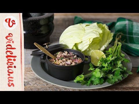 パクチーたっぷり！豚肉と煎り米のエスニックサラダ「ラープ・ムー」｜How to make Ethnic Salad With Pork And Fried Rice Laab Moo