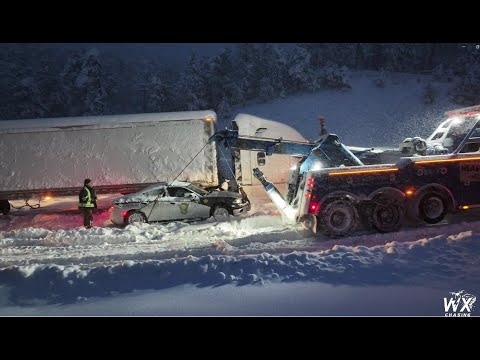 Massive Colorado Snow Storm - Cars and Trucks stuck and sliding on snowy I70 - 4k