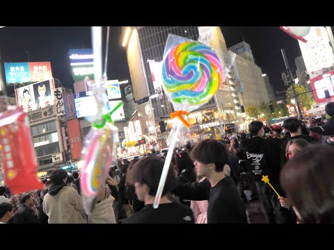 4K】2022🎃Sweets🍭 floating in Shibuya Halloween 2022.10.31 Tokyo Japan.