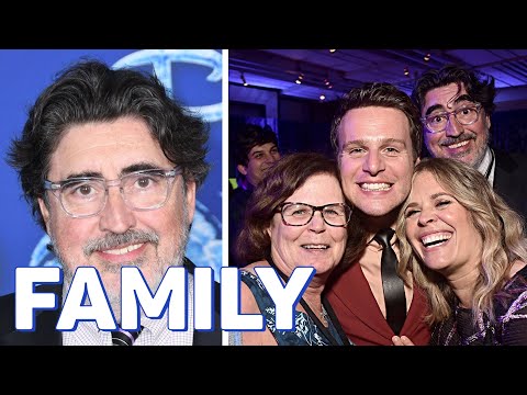 Alfred Molina Family & Biography