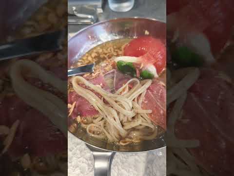 トマトまるごと１個入ったイタリアンなニボコン？！　#ニボコン　#ラーメン 　#冷やしラーメン 　#ramen   #shorts