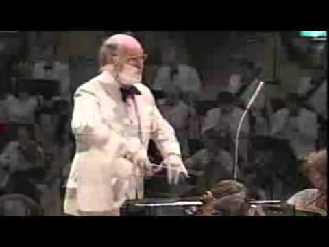 John Williams conducts Excerpts From Close Encounters Of The Third Kind