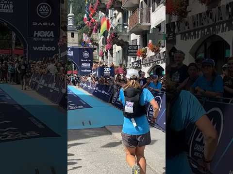 Sarah finishing UTMB .. my hero 🥰