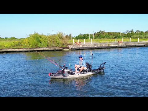 Kayak Fishing The BIGGEST RIVER In The COUNTRY!! (Unbelievable Fishing)