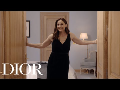 Getting ready with Jennifer Garner for Dior Spring-Summer 2025