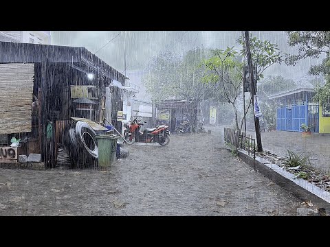 Super heavy rain and thunderstorms never let up in the village, sleeping with the sound of rain