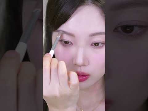 Korean Style Makeup Tutorial, How to Cover Your Skin #DailyMakeup #OliveYoungRecommended Items