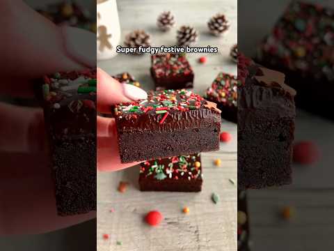 The ultimate Christmas brownies 😍 #easyrecipe #shorts