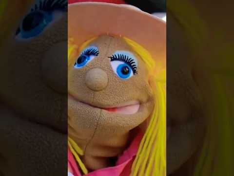 Calamity Jane’s Thanksgiving Tradition #thanksgiving #tradition #puppets #puppetsofyoutube #funny