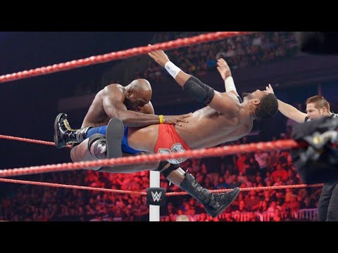 WWE: Sky High/Choke Bomb