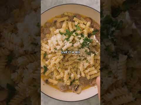 Creamy mushrooms & sausage pasta 🤗 | HONEYSUCKLE