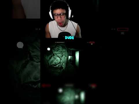 WHERE AM I GOING!? - [OUTLAST] #gaming #funny #outlastshorts #shorts #jumpscare #scary